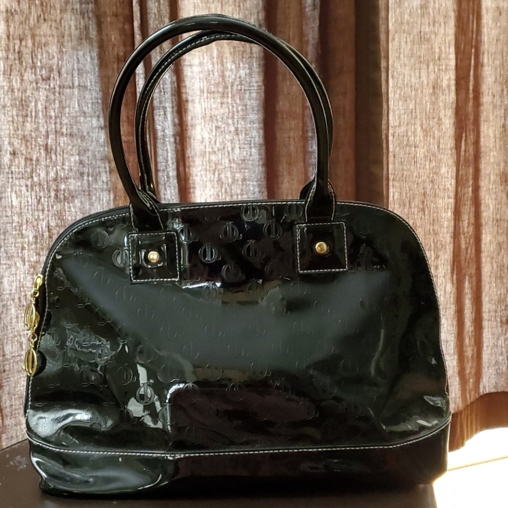 QUEEN by queen Latifah women's handbag